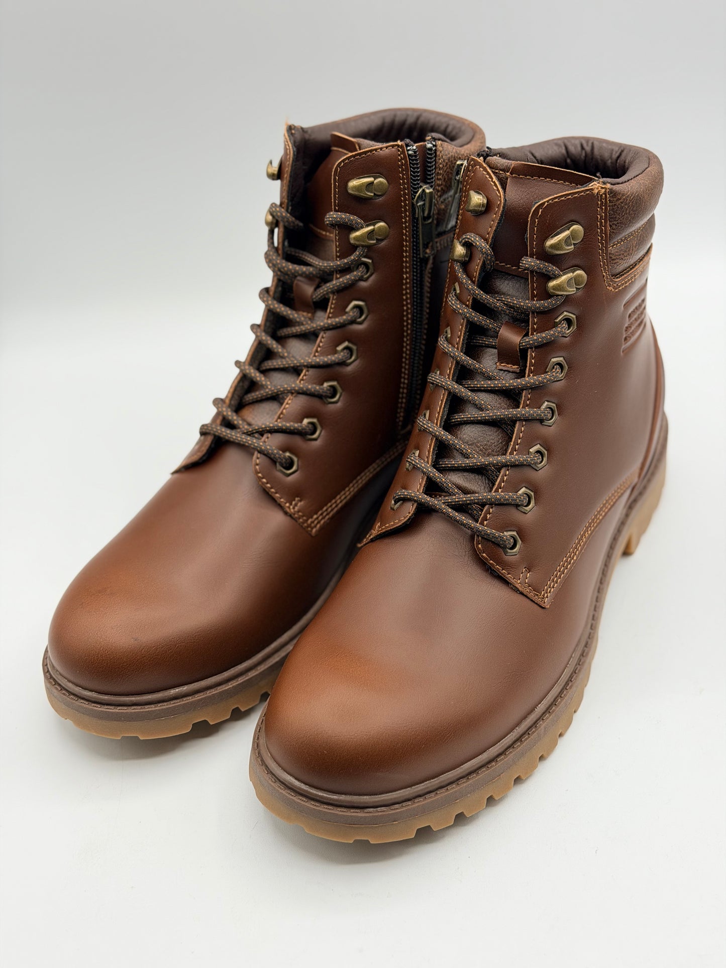 Bottes à lacets marron