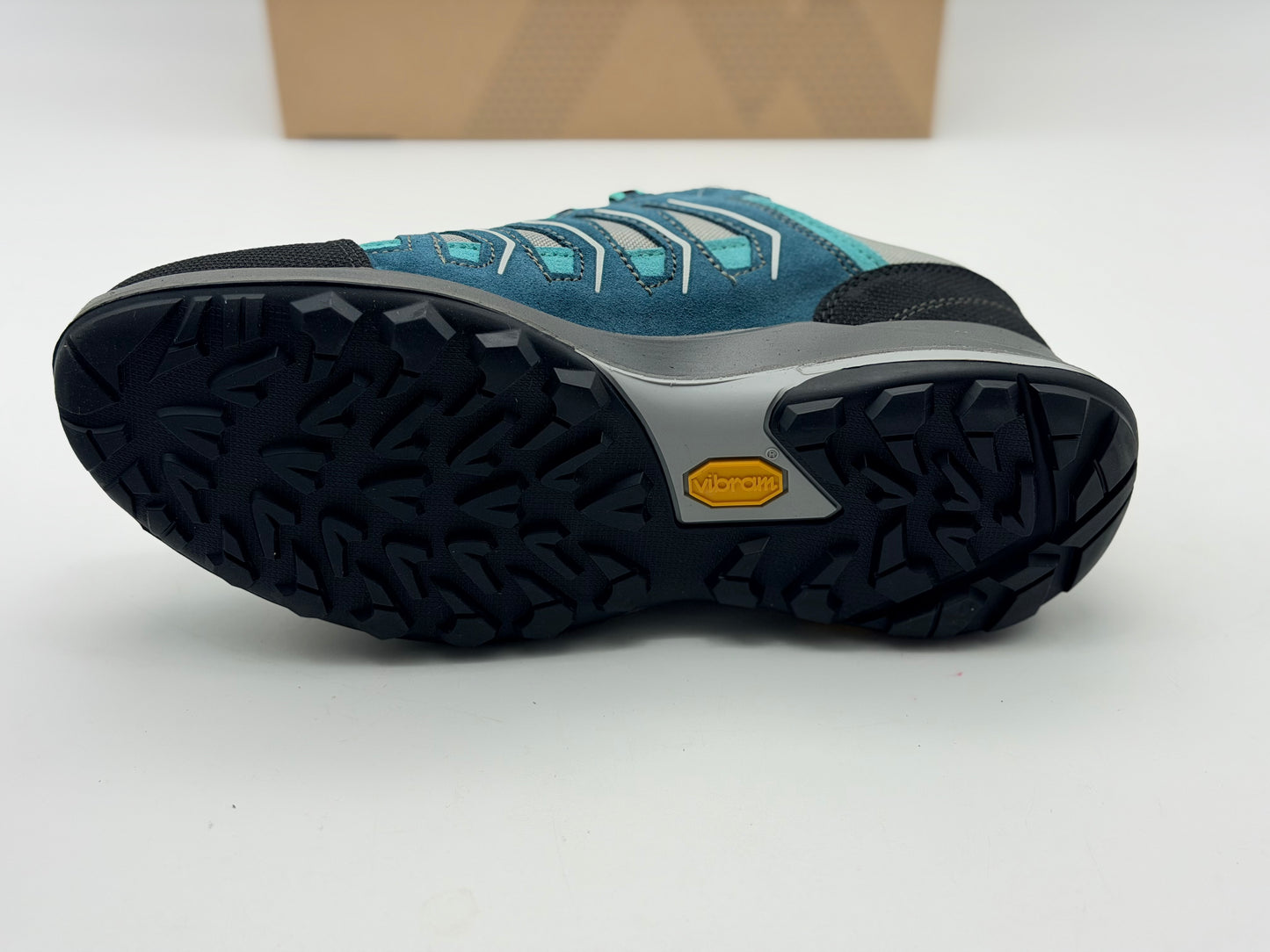 McKINLEY
CHAUSSURES DE TREKKING POUR FEMME MAGMUS AQX