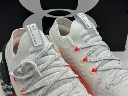 UNDER ARMOUR

Baskets UA HOVR Phantom 3 Launch White Red