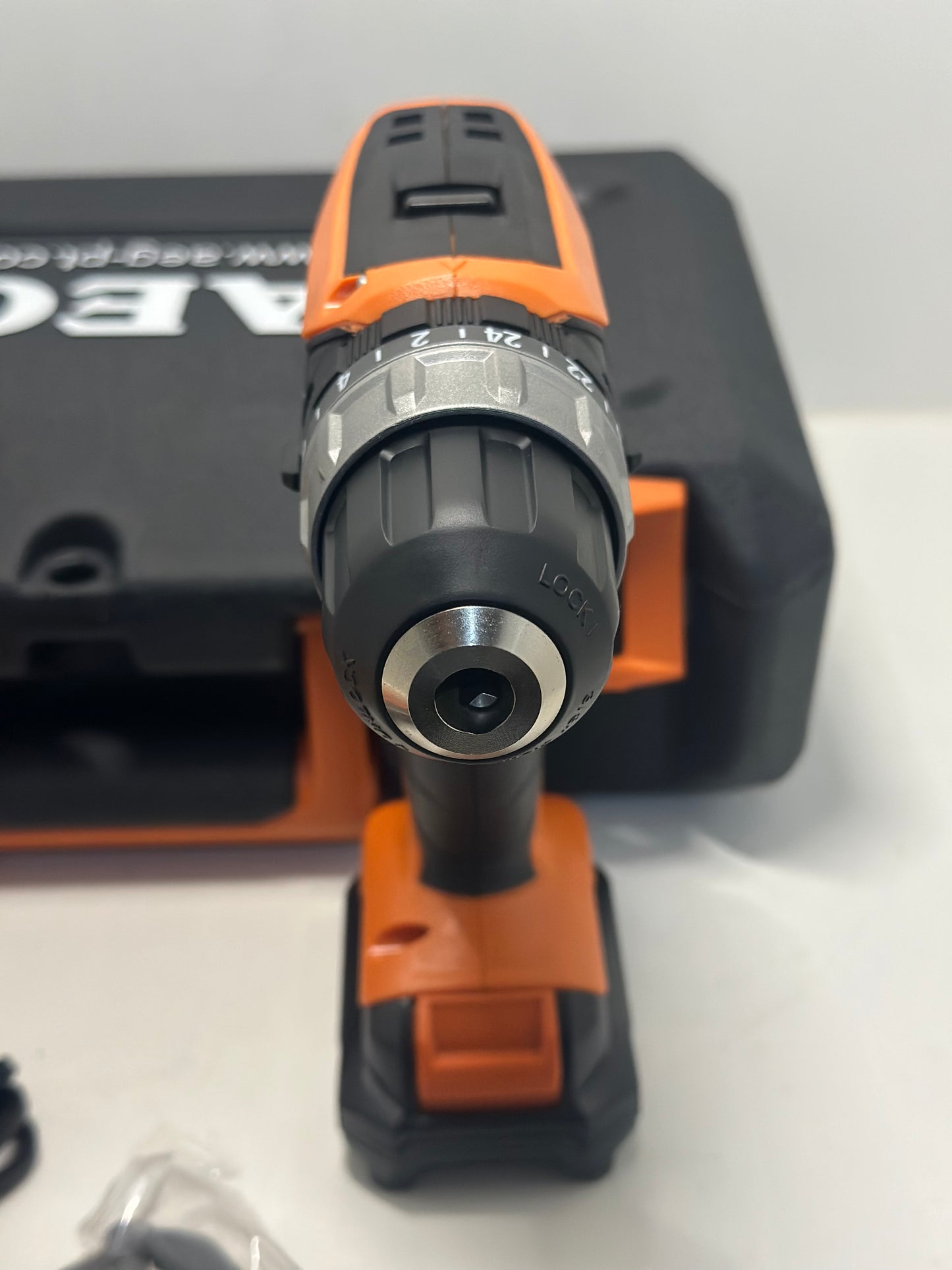 Perceuse à percussion AEG 12V tradesman Gen III BSB12G3LI-202C - 2 batterie 2,0Ah - 1 chargeur