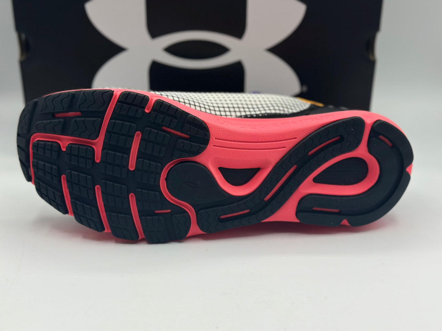 Under Armour HOVR Sonic 6 Storm Basket