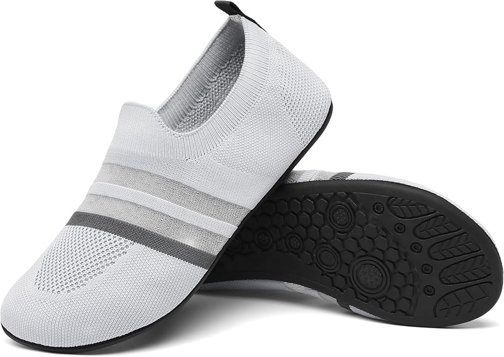 Chaussons pieds nus à enfiler pour femme et homme - Chaussettes en tricot - Chaussures de voyage portables
Taille: 42/45 EU