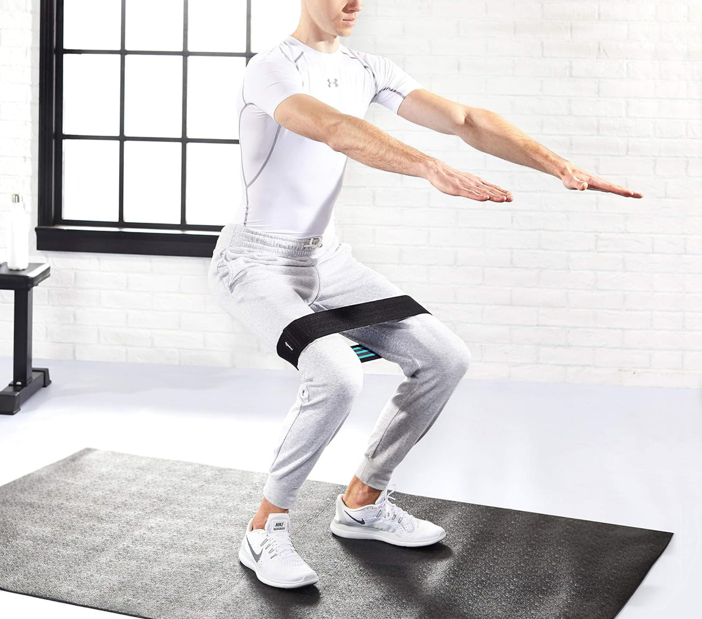 Bande élastique d’entraînement pour muscler les jambes, les hanches et les fessiers Amazon Basics