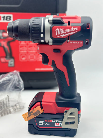 milwaukee M18 CBLDD 502c Perceuse visseuse compacte BRUSHLESS 5.0ah X2 + Coffret