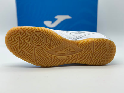 CHAUSSURES FUTSAL BLANC taille 43,5