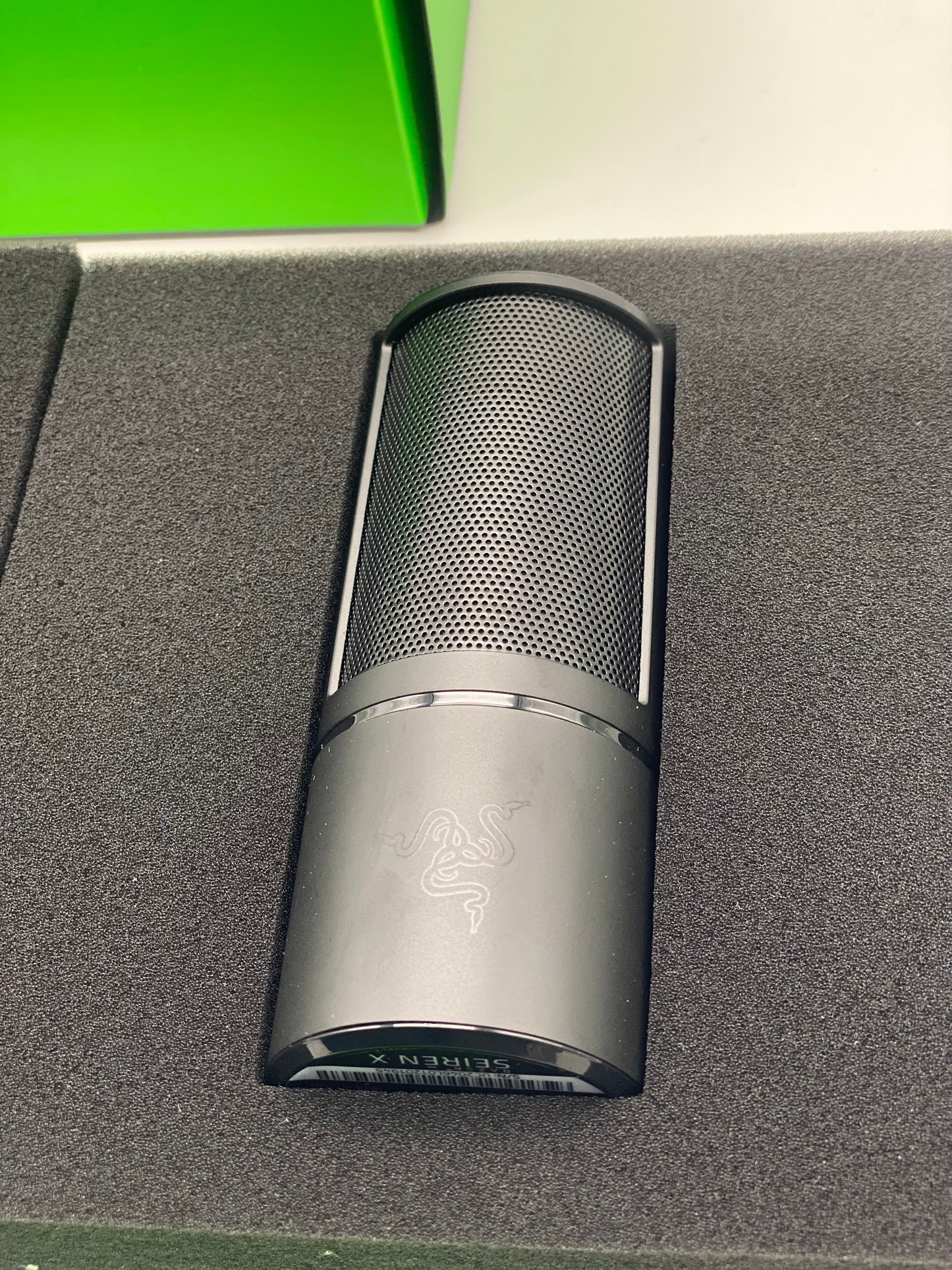 Razer Seiren X : micro à condensateur à directivité supercardioïde