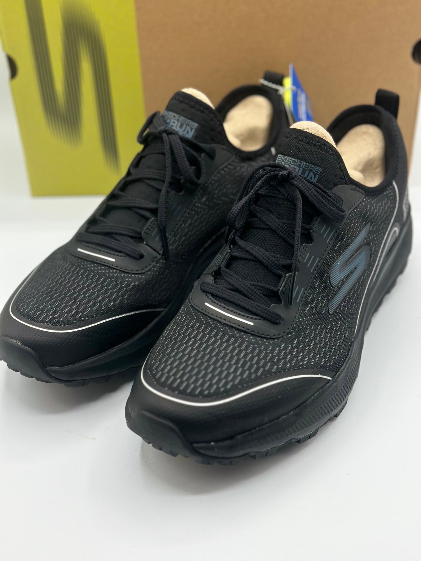 Skechers Performance GO RUN PULSE TRAIL - Trail running shoes