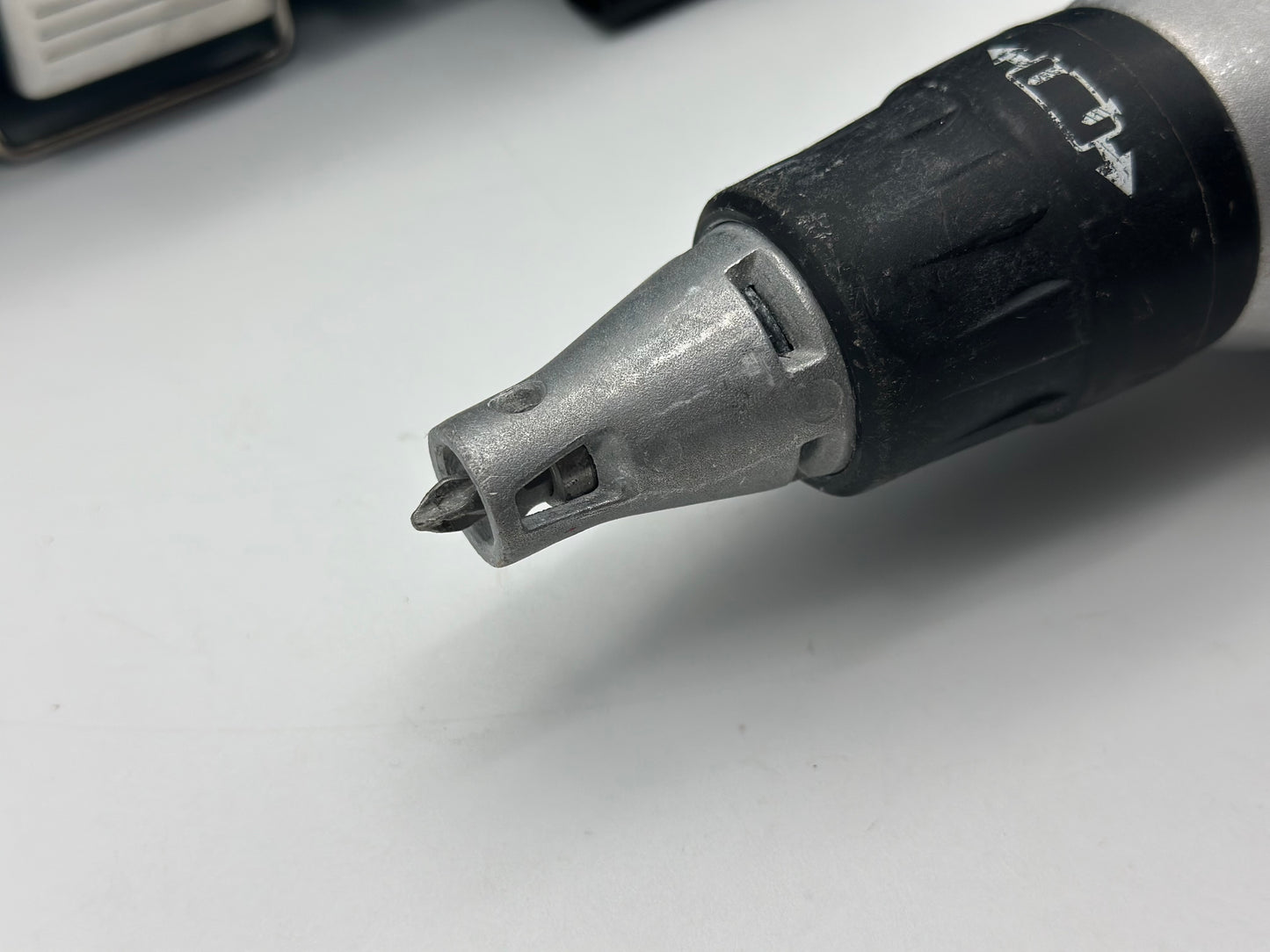 Visseuse plaque de plâtre 570 W - Makita FS6300R parfait état