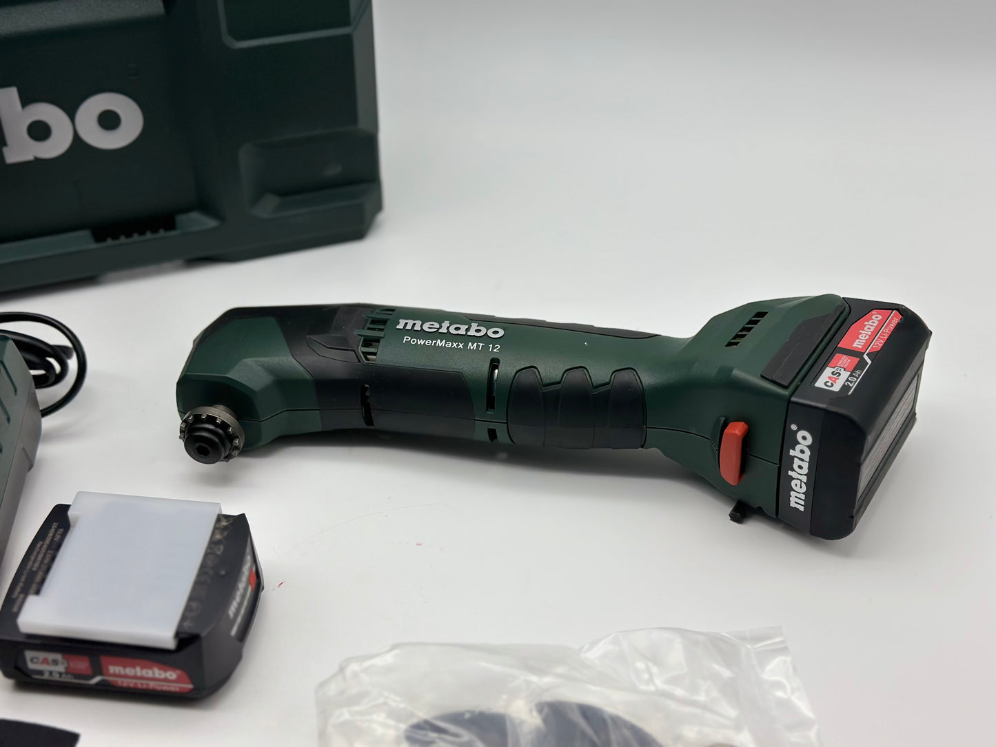 Metabo PowerMaxx MT 12 Outil multifonctions avec batterie LiPOWER 12 V (2 x 2 Ah)