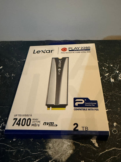 Lexar Play 2280 SSD 2 to avec dissipateur Thermique, PCle Gen 4x4 NVMe, Parfait pour PS5, Vitesse jusqu'à 7400 Mo/s, Disque SSD Interne Haute Performance, Compatible avec PS5