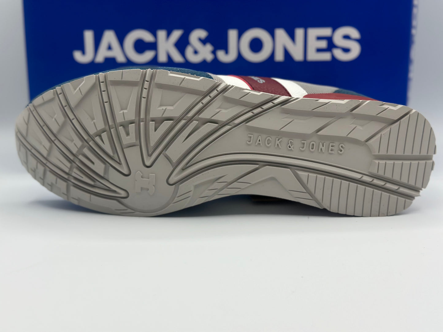 Chaussures baskets jack&jones pour homme neuves taille 44