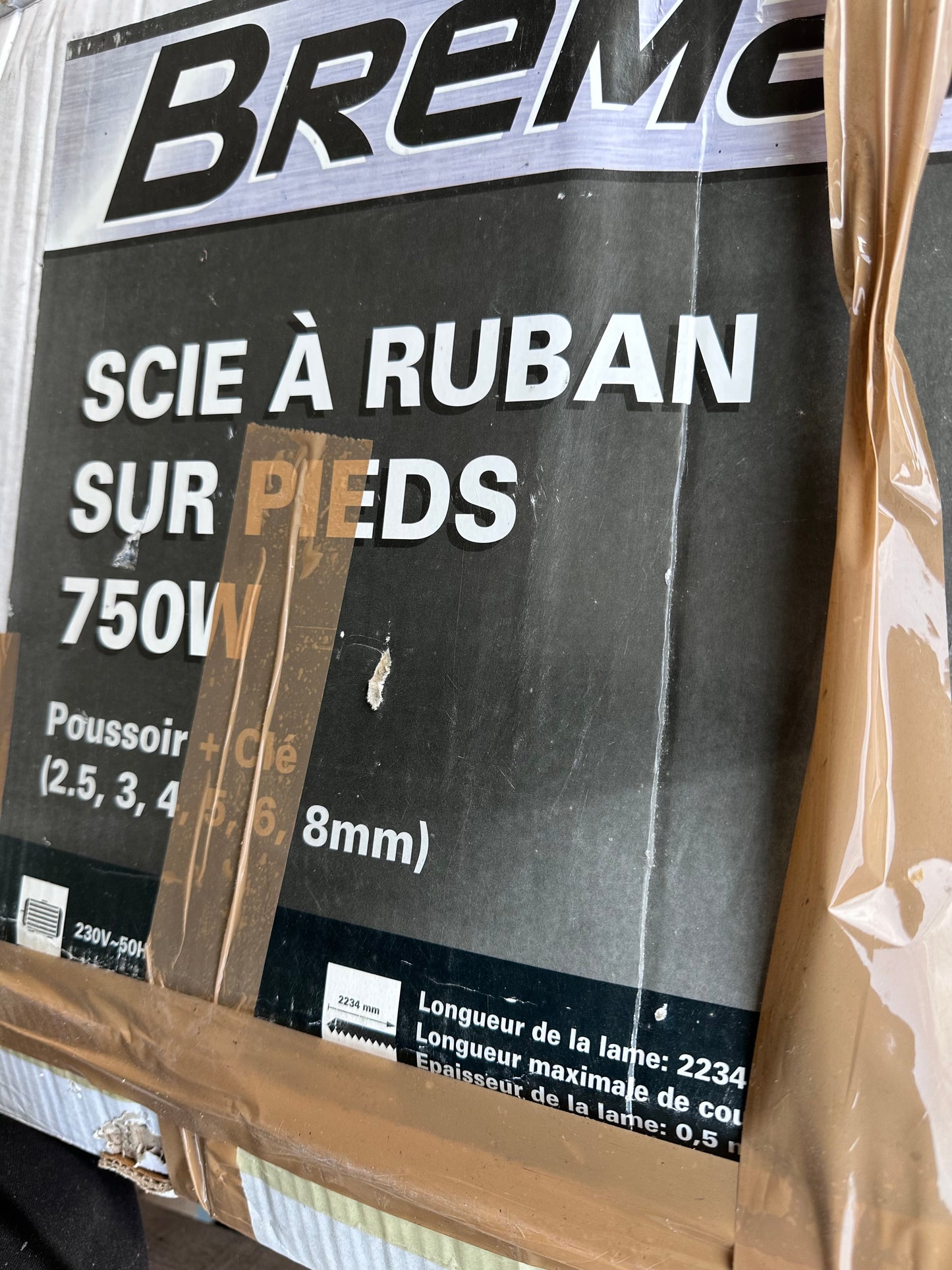 scie a ruban Bremann 750w totalement neuve