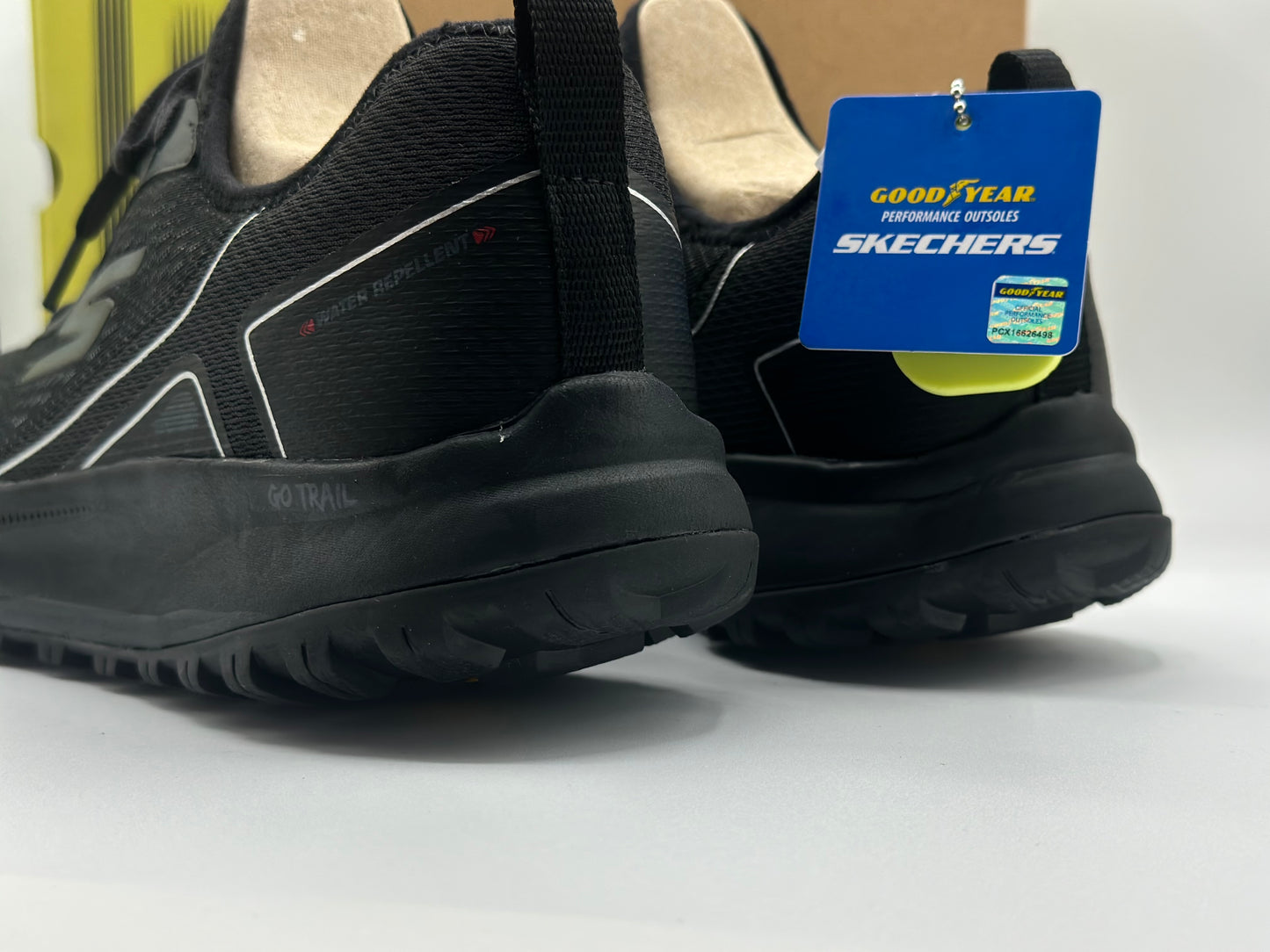 Skechers Performance GO RUN PULSE TRAIL - Trail running shoes