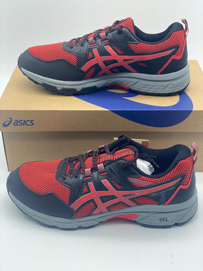 Chaussures Asics neuves et authentique taille 43,5