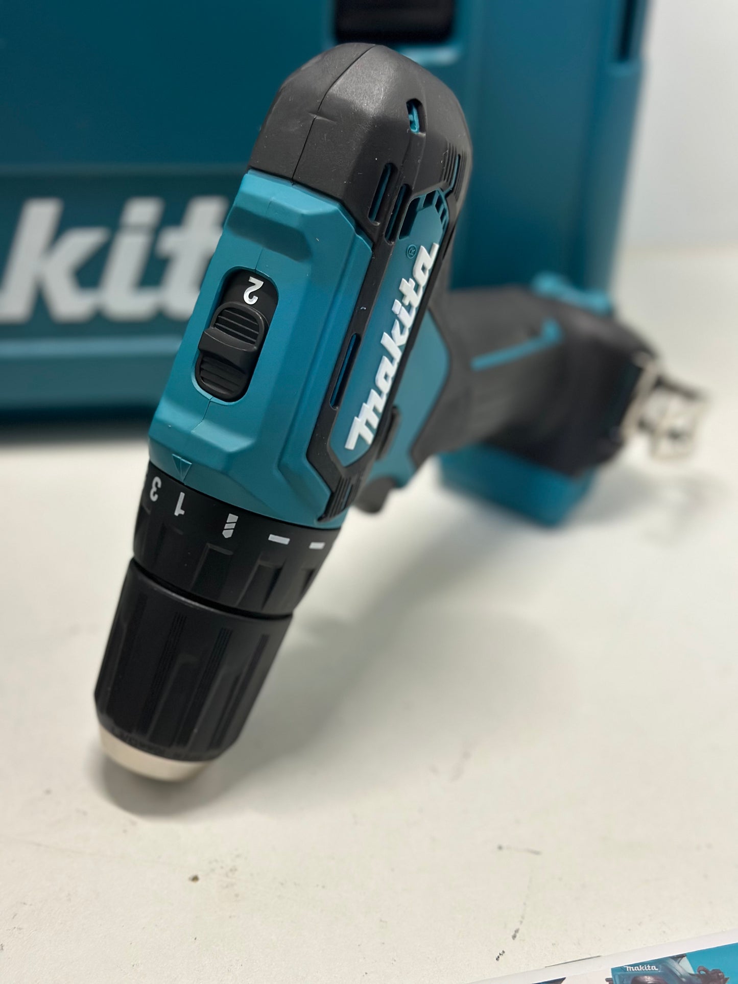 Perceuse 12V CXT Li-Ion Ø10 mm (1x2,0 Ah) dans le coffret - MAKITA DF333DWAE
