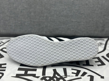 CHAUSSURE ADIDAS GAZELLE