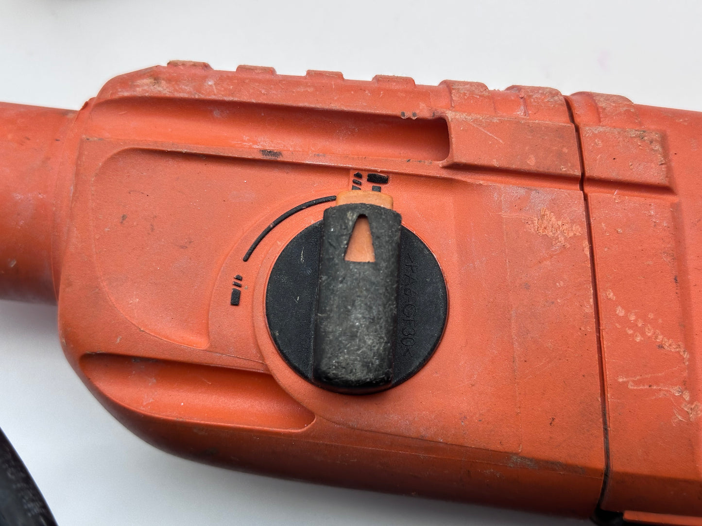 SPIT320
PERFORATEUR SPIT 320 SDS parfait état