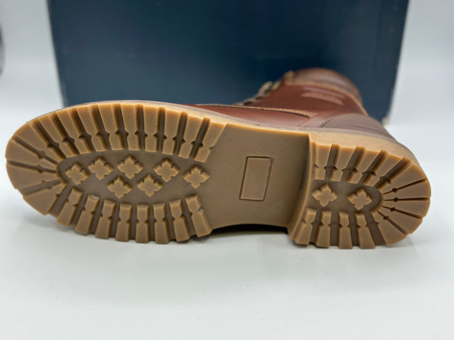 Boots crantées à lacets marron homme