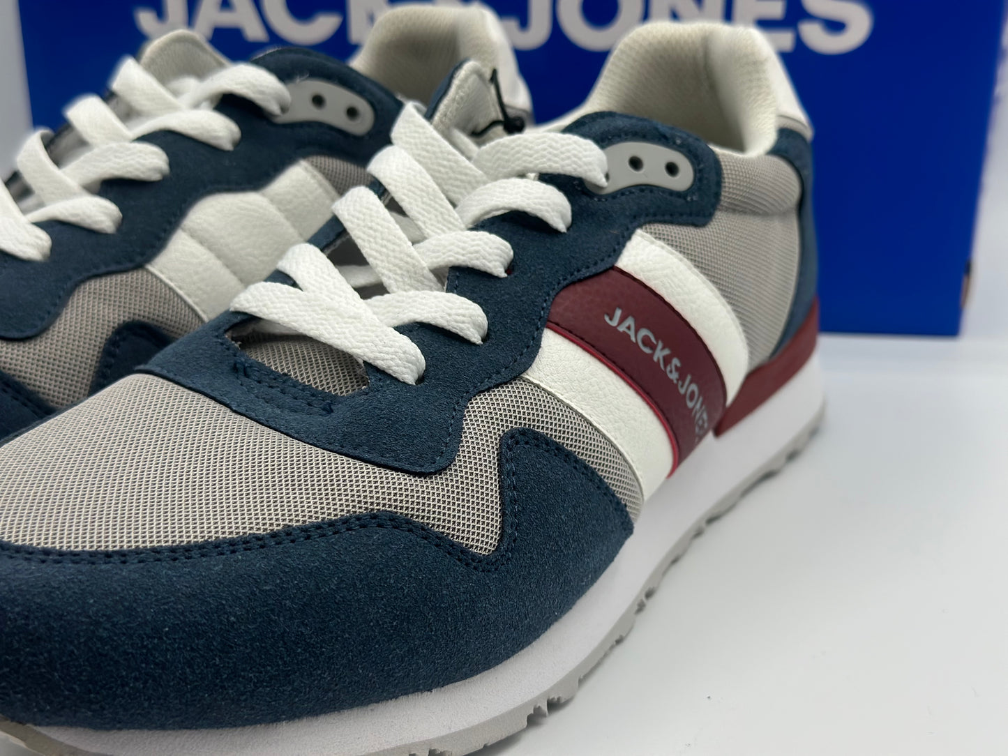 Chaussures baskets jack&jones pour homme neuves taille 44
