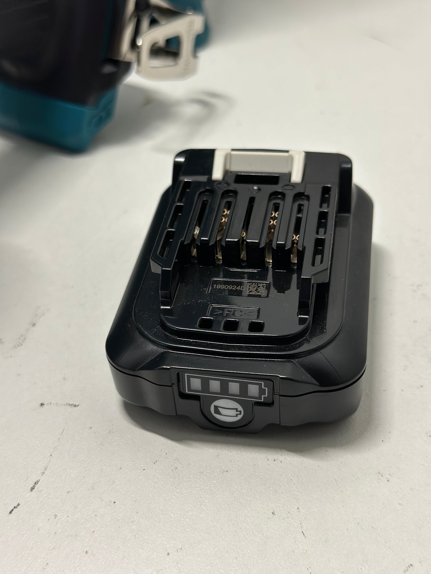 Perceuse 12V CXT Li-Ion Ø10 mm (1x2,0 Ah) dans le coffret - MAKITA DF333DWAE