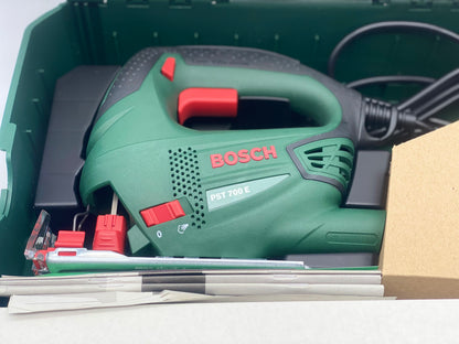 Scie sauteuse Home and Garden - PST 700 E ReadyToSaw - Coffret et accessoires neuve