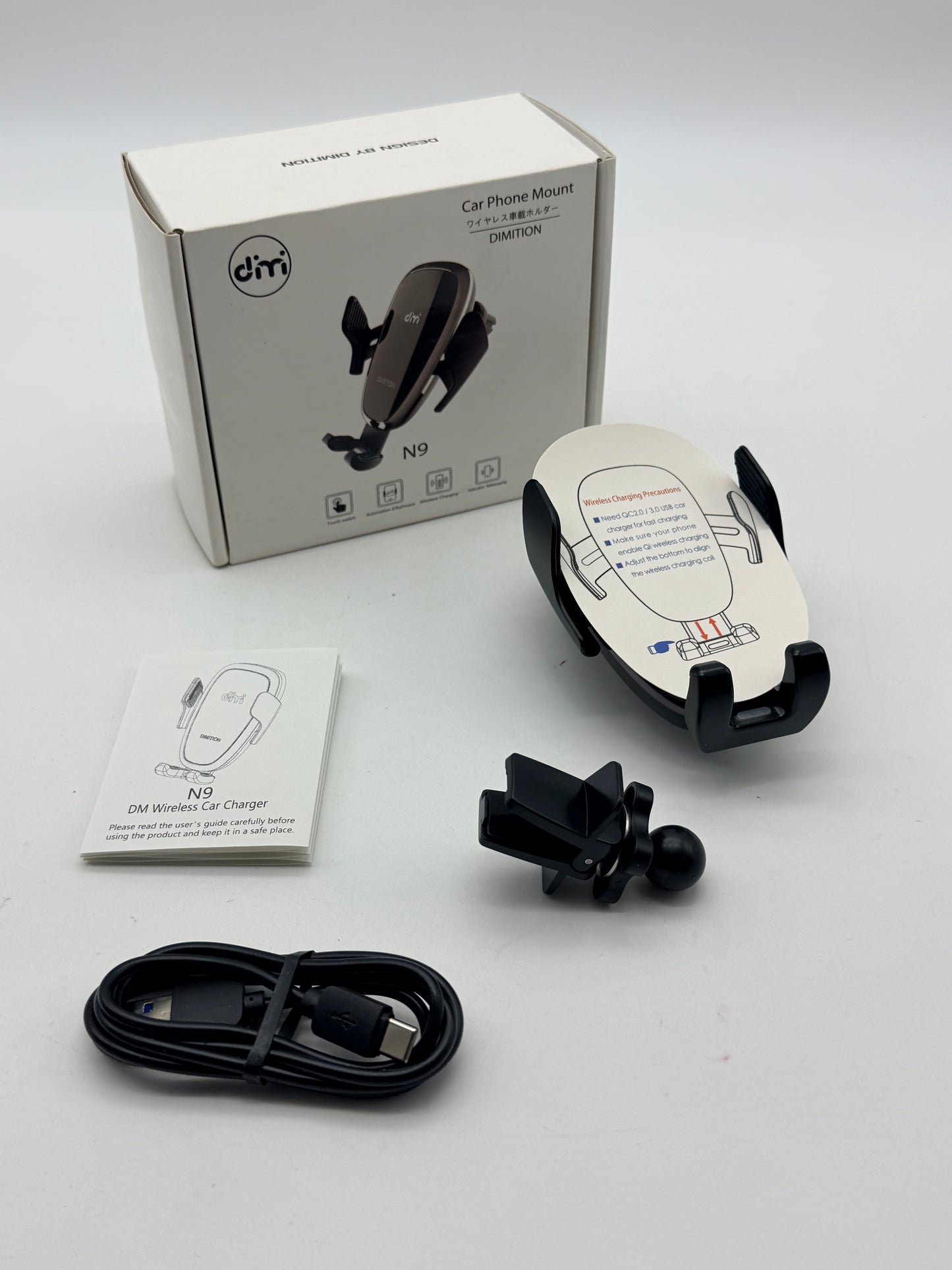 Support de téléphone portable à serrage automatique pour téléphone de voiture DM Support de téléphone portable pour chargeur sans fil de voiture Batterie intégrée Compatible avec iPhone Xs Max/XR/XS/X/8 Plus, Samsung Galaxy S10/S10 Plus/S9/S8/S7/Note 9 10