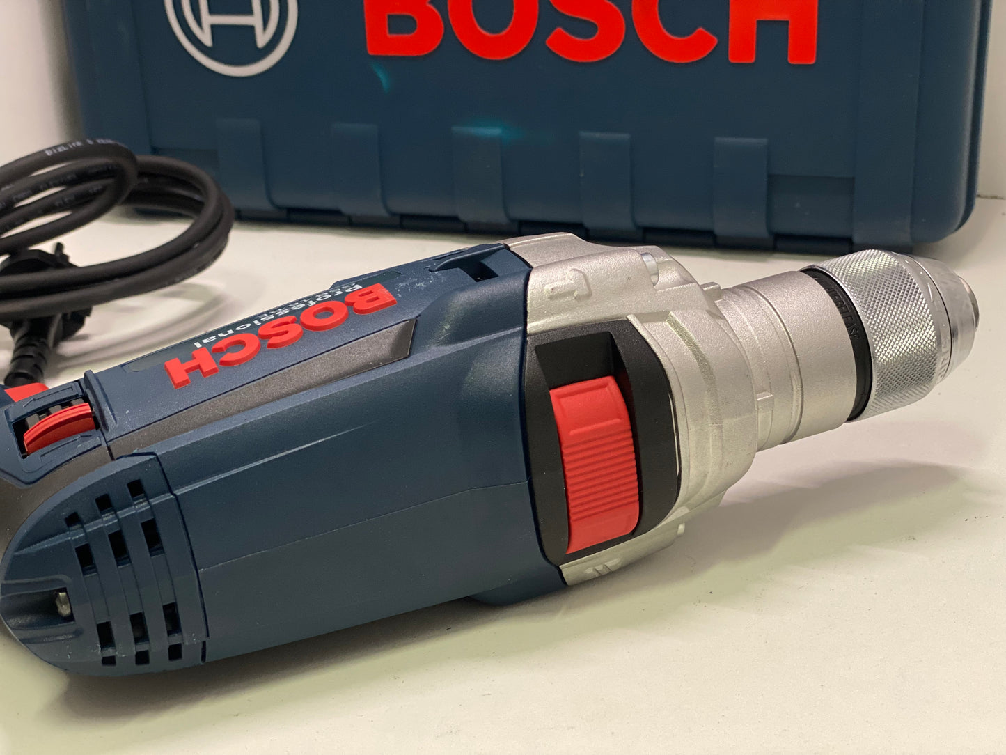 Perceuse à percussion bosch professionnel 750watt neuve