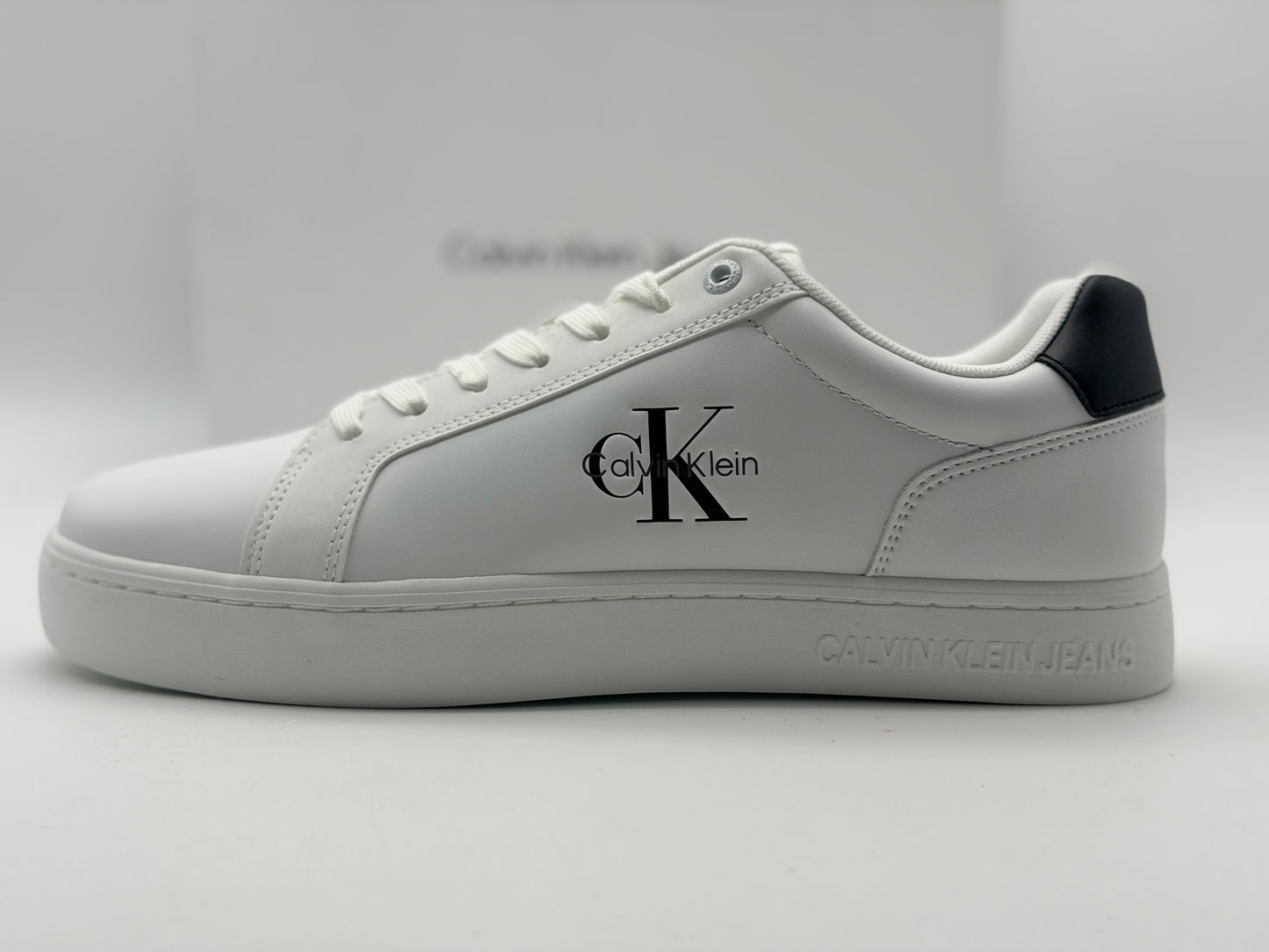 CALVIN KLEIN
Baskets Classic Cupsole Mono Leather Bright White Black