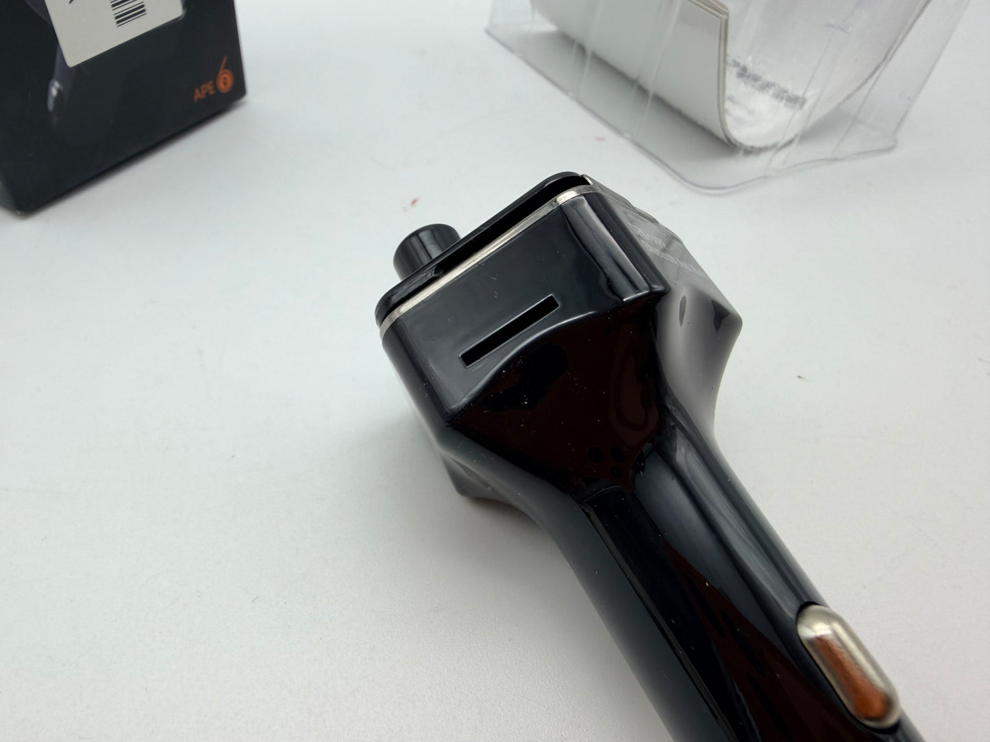 Émetteur FM Bluetooth, adaptateur radio multifonctionnel pour voiture avec double port de charge USB 5 V CC/2,5 A