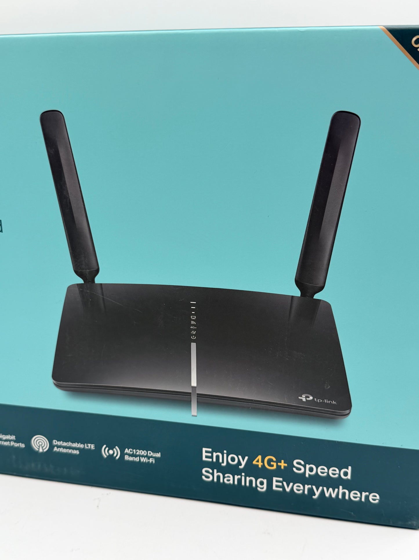 TP-LINK Archer MR600 AC1200 4G+ Cat6 Mobile Wi-Fi Router Dual Band, 4G/3G Network SIM Slot Unlocked, No Configuration required, Support Guest Network & Parental Control, UK Plug