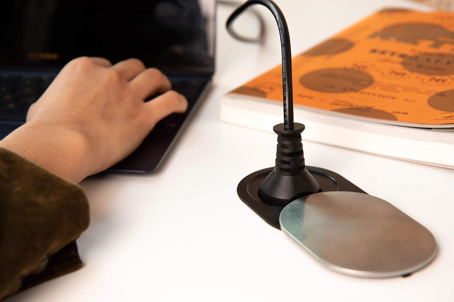 Bloc prise encastrable compact à glissière avec port USB  neuf