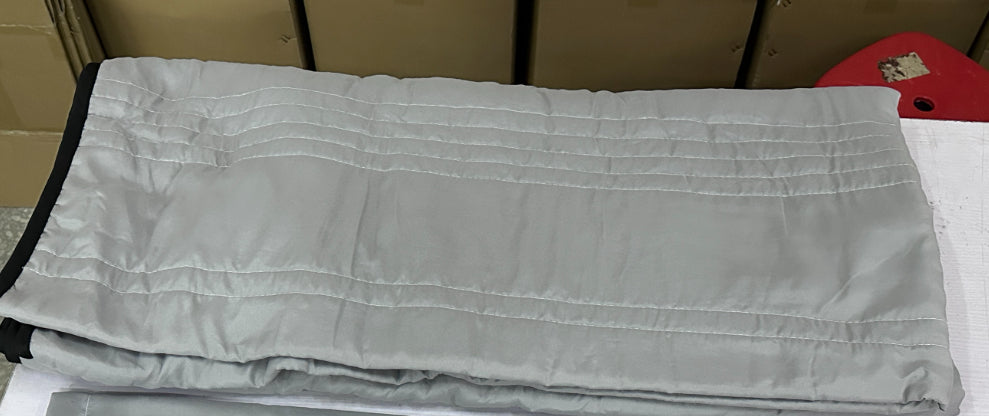 Couette "Arctic-Cloud" – Couverture Rafraîchissante & Ultra-Légère pour l'Été