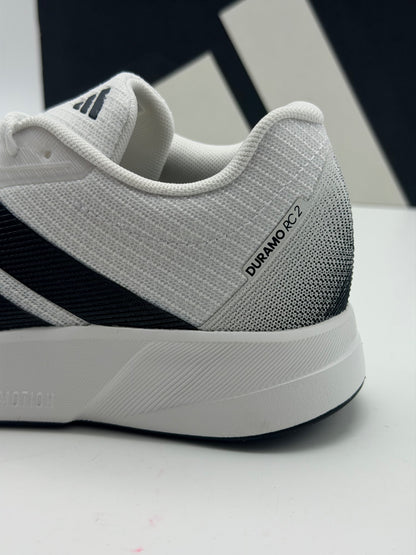 Chaussures de running Adidas blanches légères