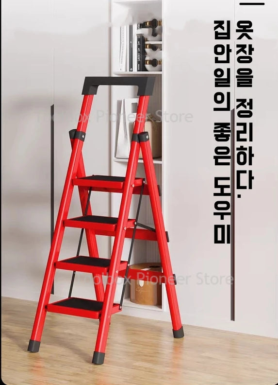 Échelle pliante en 4 étapes Escaliers hauts en acier au carbone pour la maison Échelle de maison pliable Cuisine domestique Échelle Tabouret Escaliers pliants